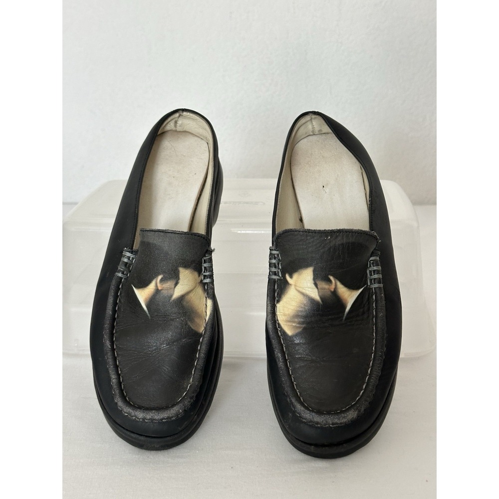 Black Slip-On Mule Loafer Flats Square Toe Leather Upper 2 Heads Kissing Artsy